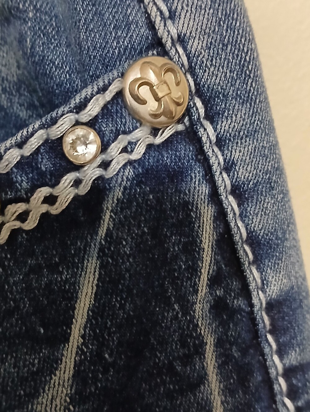 Dark Wash Embellished Pocket Jeans Brand Vi Vi Diva - Picture 7 of 8